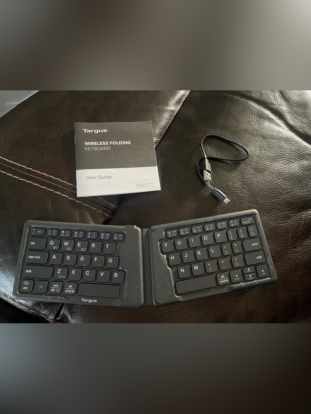 Targus Folding Wireless Keyboard and Accessories - Black
